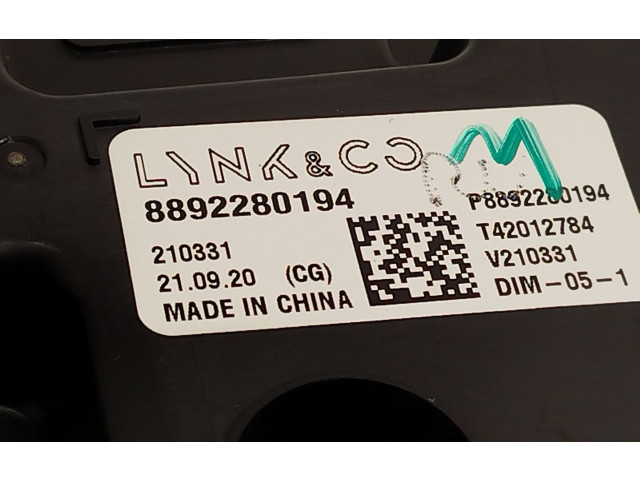 Přístrojová deska  Lynk & co 01 2022 8892280194, P8892280194  