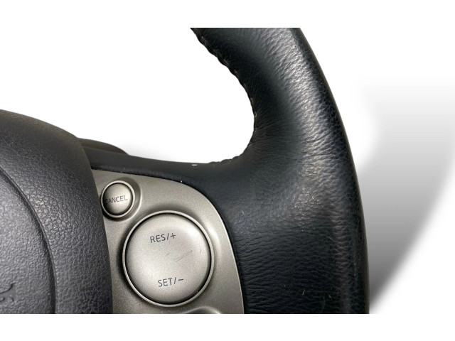 Volant Nissan Micra 2011   