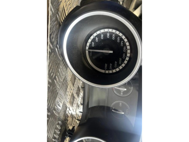 Přístrojová deska  Alfa Romeo Giulietta 2010 50516478  