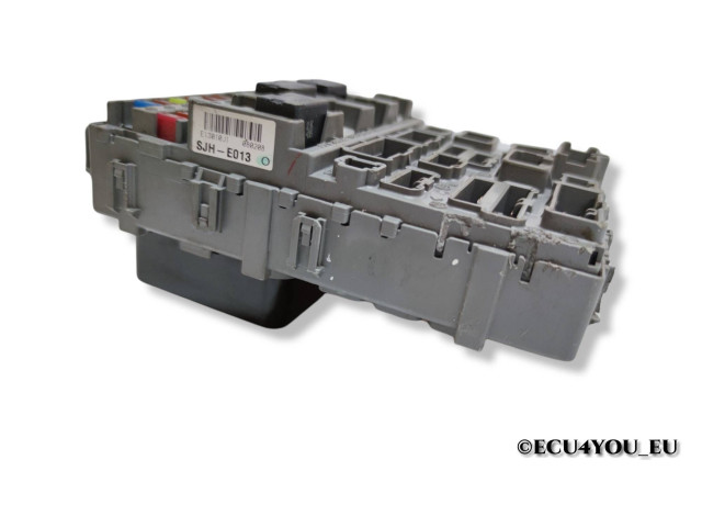 Блок предохранителей  38650SJDE02   Honda FR-V    