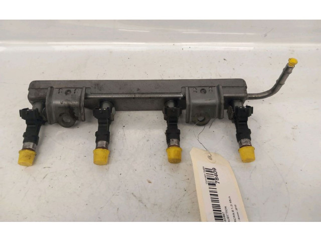 Vstřikovací lišta 17520AX01A, 17520AX01A   Nissan Micra C+C    CR12DE 