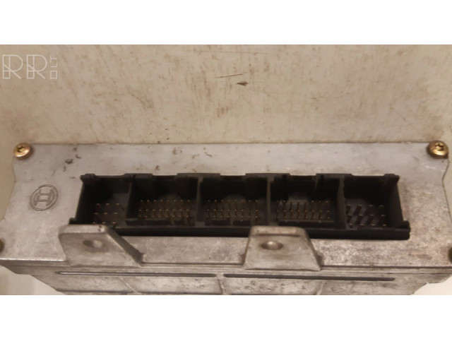 Řídící jednotka 8D0907557F, 0261203761762   Audi A4 S4 B5 8D 1997
