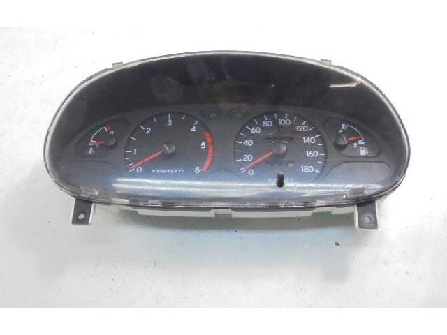 Přístrojová deska  Toyota Hiace (H10) 2001 94004-4A110, 94004-4A110  