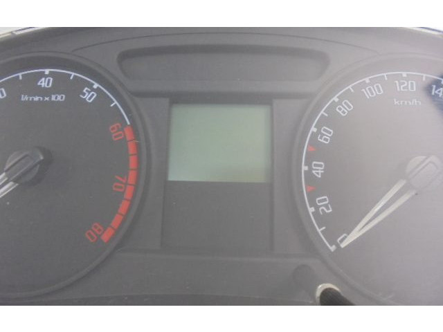 Přístrojová deska  Skoda Fabia Mk2 (5J) 2008 5J0920801B, 5J0920801B  