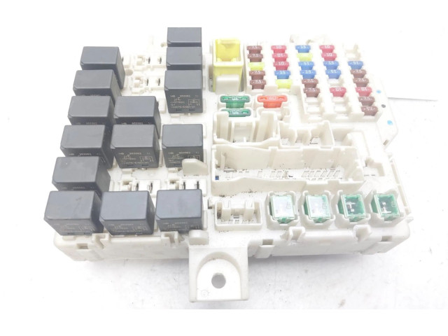 Блок предохранителей MN108319   Mitsubishi Colt CZ3    