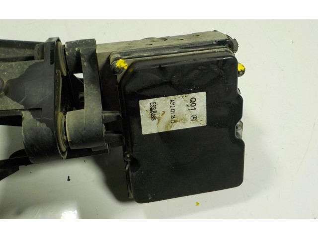 Jednotka ABS A2124313612, A2124313512   Mrcedes-Benz E A207 2011