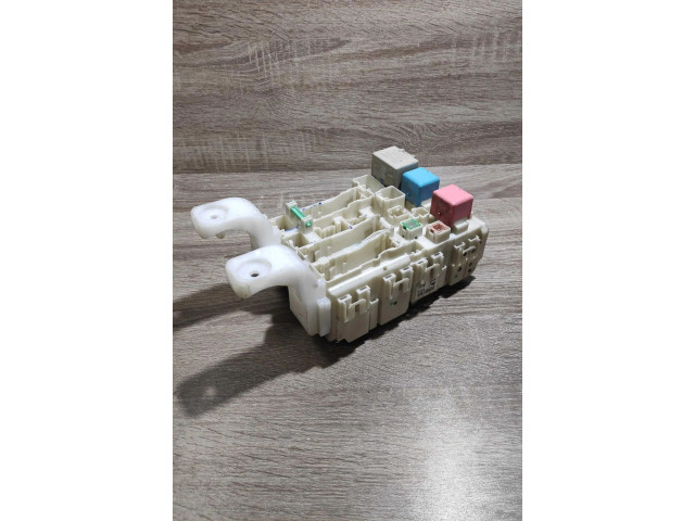 Блок предохранителей 8273047290, 8d161275   Toyota Prius (XW20)    