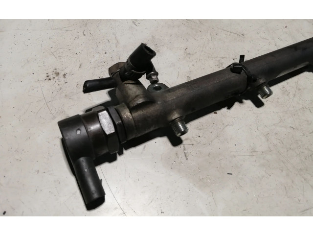 Топливная рампа A6110700395, 0445214038   Mercedes-Benz Vito Viano W639  