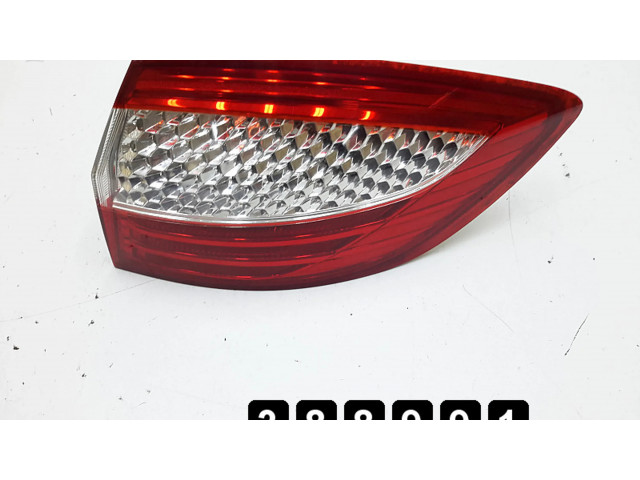 Задний фонарь  7s7113404b    Ford Mondeo MK IV   2007-2014 года