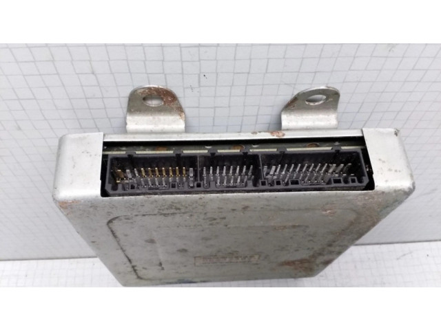 Блок управления двигателя MD332302   Mitsubishi Space Runner