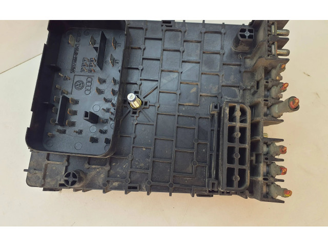  Pojistková skříňka 3C0937125, 63592777   Audi A6 S6 C6 4F 2006