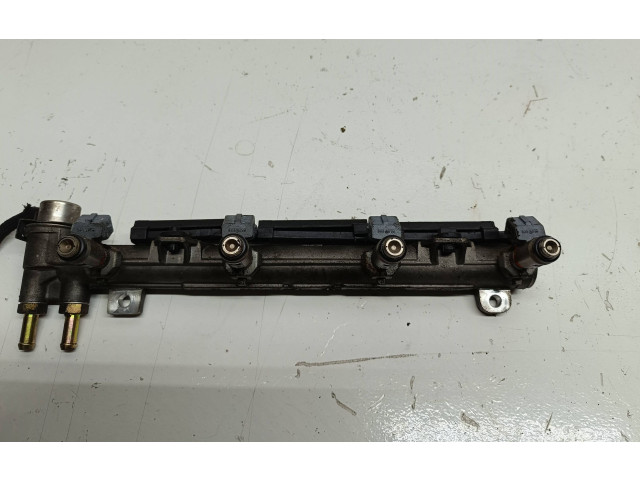 Vstřikovací lišta 036133319B   Volkswagen Golf IV    AKQ 