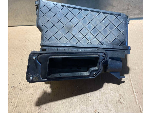   Pojistková skříňka 2105400082, 08700700   Mercedes-Benz E W210 1997