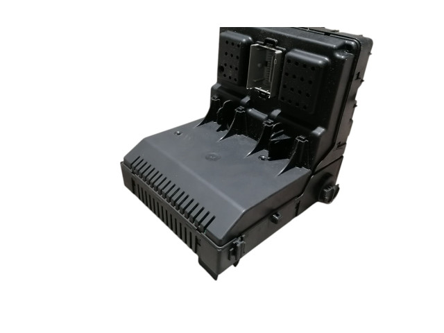   Pojistková skříňka 12243779, 30728542   Volvo XC70 2005
