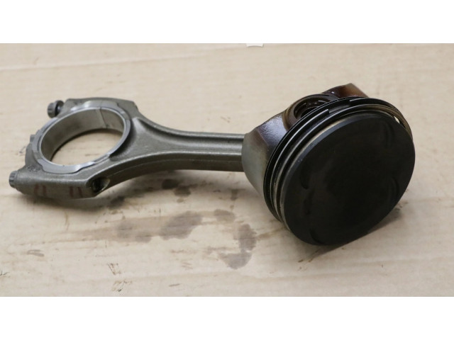 Píst R079M, R079M   Audi RS6    CWUB 