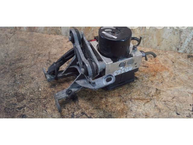 Jednotka ABS A1724314312   Mercedes-Benz C W204 2009