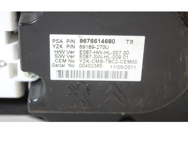 Přístrojová deska  Peugeot 5008 2009 9676614680  