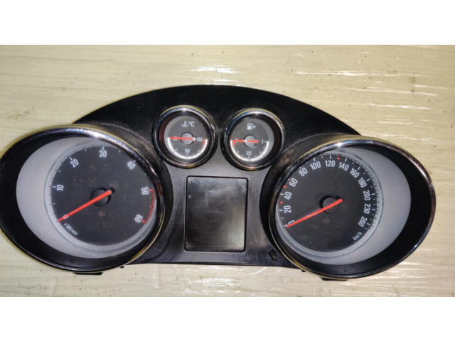 Přístrojová deska  Opel Astra J 2013 13460581, 600775881  
