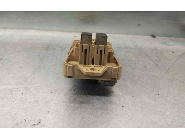 Pojistková skříňka Řídící jednotka BSM 00061979   Subaru Forester SF 2000