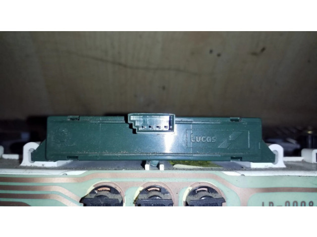 Панель приборов LR0008001, YWY100340   Land Rover Freelander       
