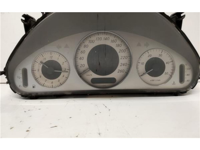 Přístrojová deska  Mercedes-Benz E AMG W211 2004 a2115400547, A2115400547  