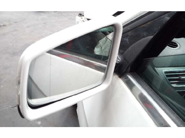 Zpětné zrcátko  Mercedes-Benz E A207 2014    