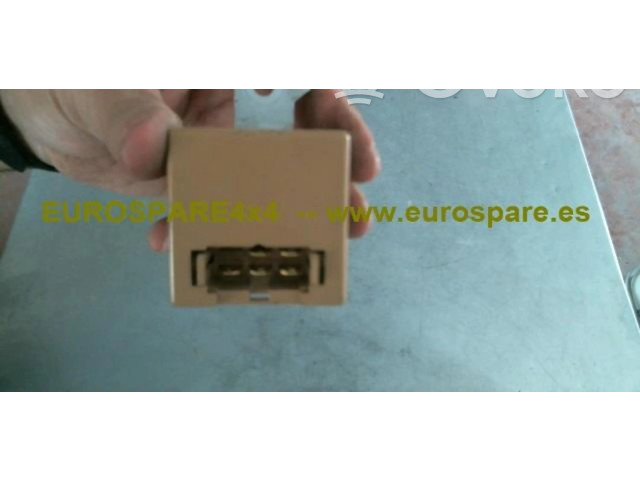   Pojistková skříňka MD168999, 068000-0851   Mitsubishi Montero 1999