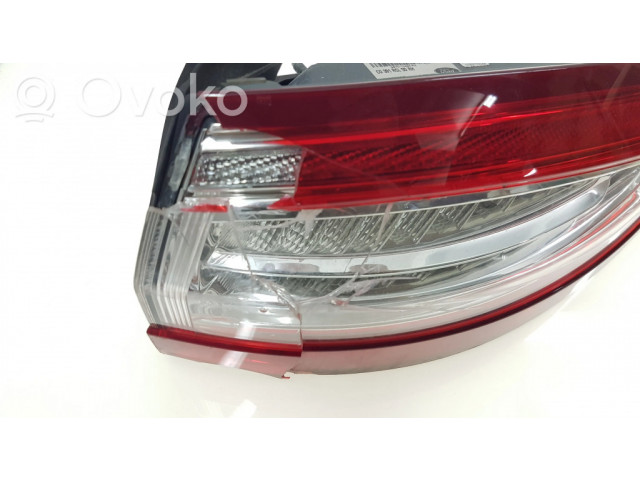Задний фонарь правый сзади DS7313404, DS7313404FH    Ford Mondeo MK V   2014- года