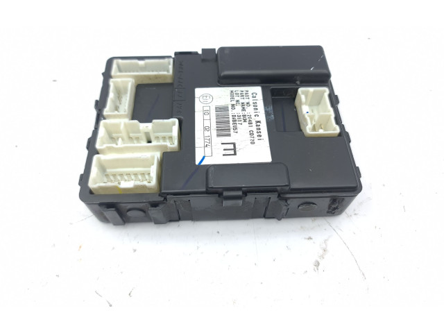 Блок комфорта 284B1CD720   Nissan 350Z   