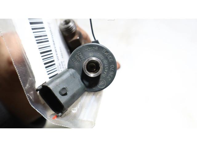 Vstřikovač 0445110085   Toyota Avensis T220     