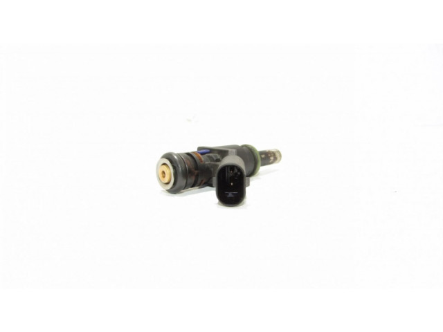 Vstřikovač A0000789023   Mercedes-Benz A W169  pro benzínový motor 1.7 266.940 