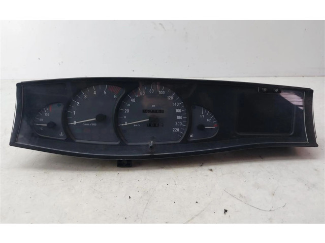 Панель приборов 13109657BL   Opel Omega B2       