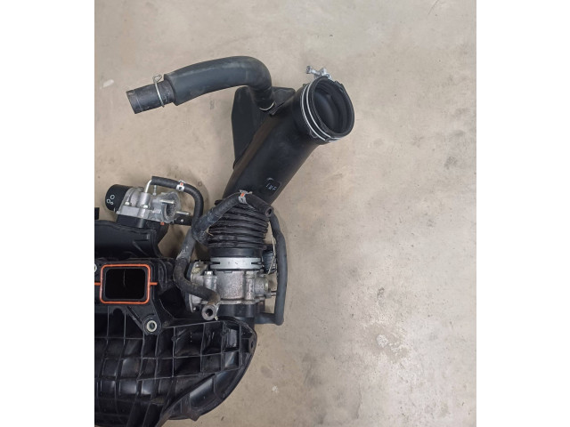 Всасывающий коллектор 2203036020, 1788036110   Toyota  RAV 4 (XA40)  2012 - 2018 года
