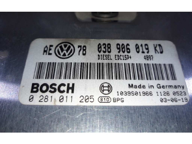 Řídící jednotka 038906019KD, 0281011205   Volkswagen Passat Alltrack 2003