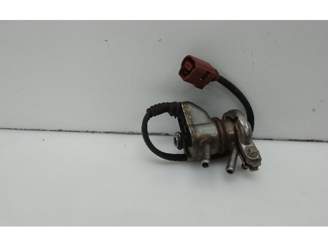 Vstřikovač 0444025047   Volkswagen Caddy     