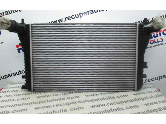 Интеркулер  3C0145805AD   Volkswagen Tiguan 