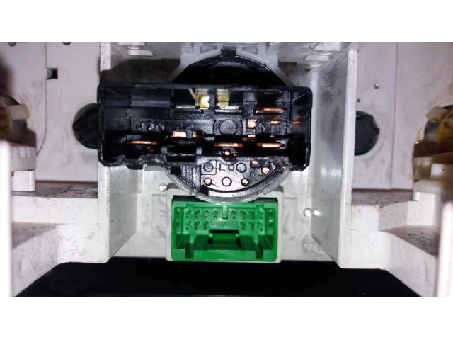 Блок управления климат-контролем 74400-62J10-BJP   Suzuki Swift