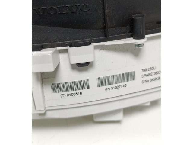 Přístrojová deska  Volvo XC60 2022 31327746, 36001771  