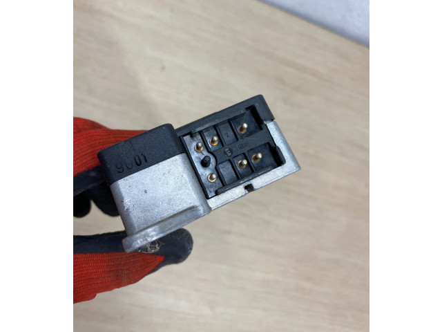 Блок подушек безопасности 0048201910, 0285001060   Mercedes-Benz E W124