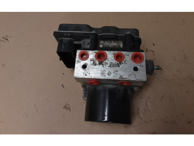 Блок управления АБС 6R0614517BA   Volkswagen Polo V 6R