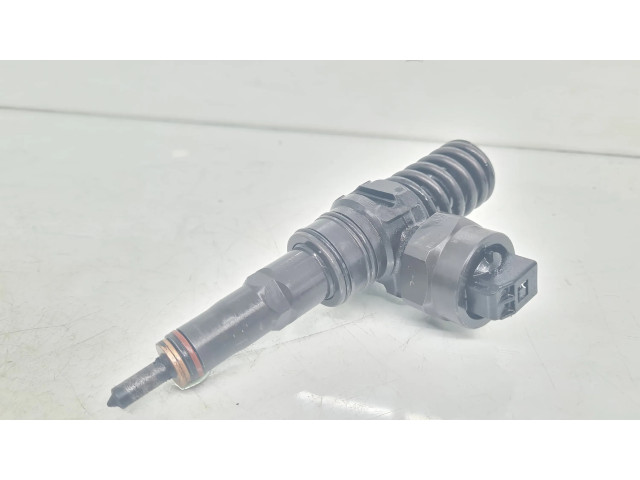 Vstřikovač 038130073H, 0414720014   Volkswagen Sharan  pro naftový motor 1.9 ANU 