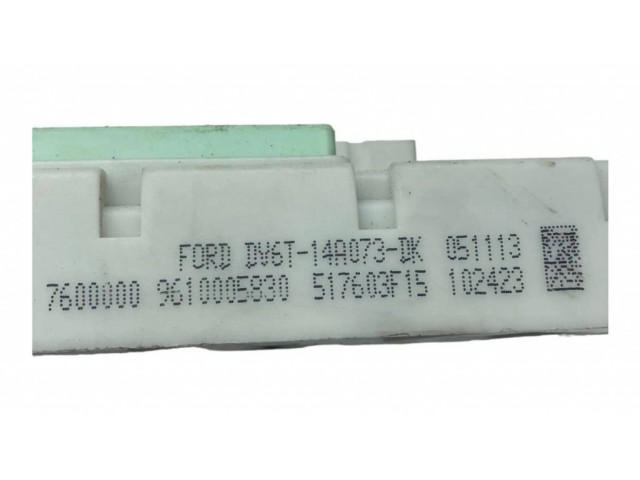   Pojistková skříňka DV6T14A073DK, 517603F15   Ford Focus 2013