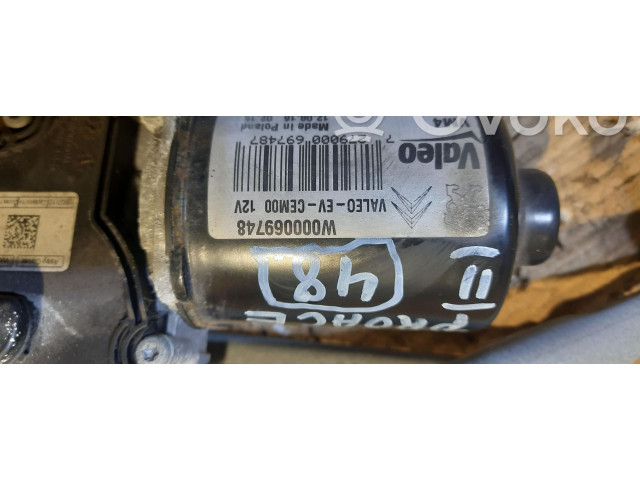Моторчик дворников 9808465380    Toyota Proace