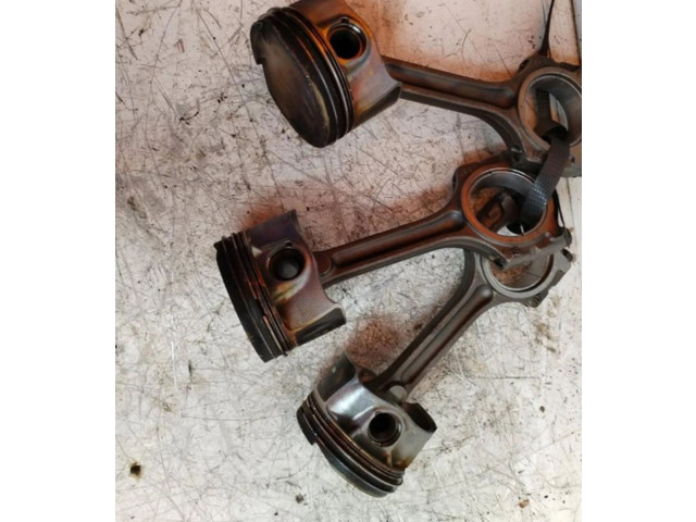  Поршень  26CZ01C  Renault Sandero I  