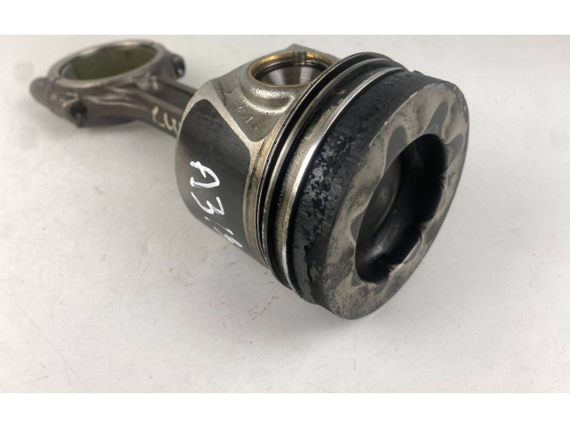 Píst 02604LA, 04LADE   Audi A3 S3 8V     