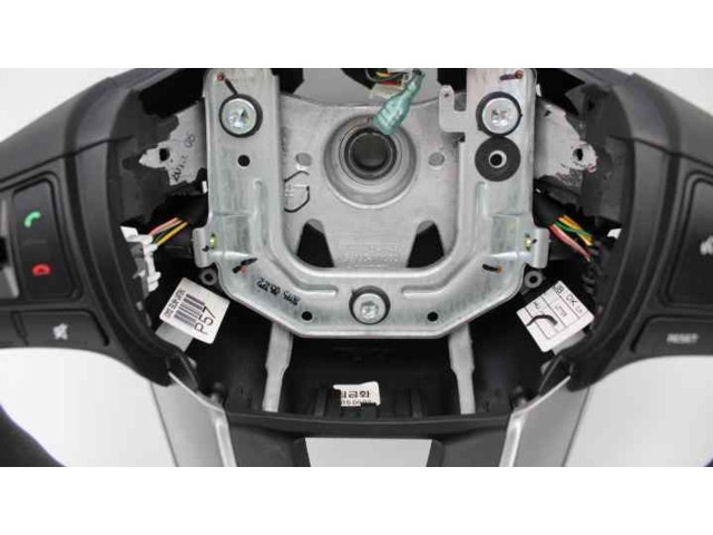 Руль       KIA Rio  2012 - 2016 года   