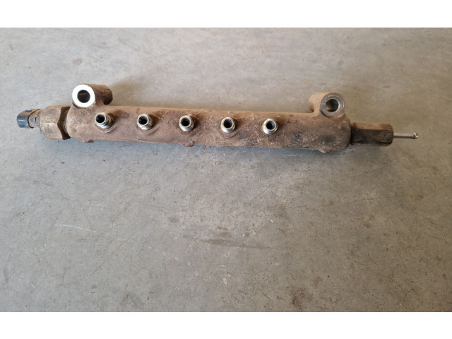 Vstřikovací lišta 8945871010   Toyota Hilux (AN10, AN20, AN30)     