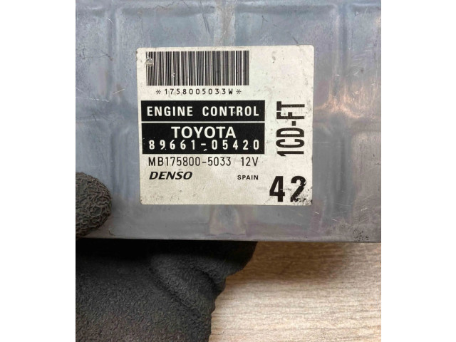 Řídící jednotka 8966105420, MB1758005033   Toyota Avensis T220 2000
