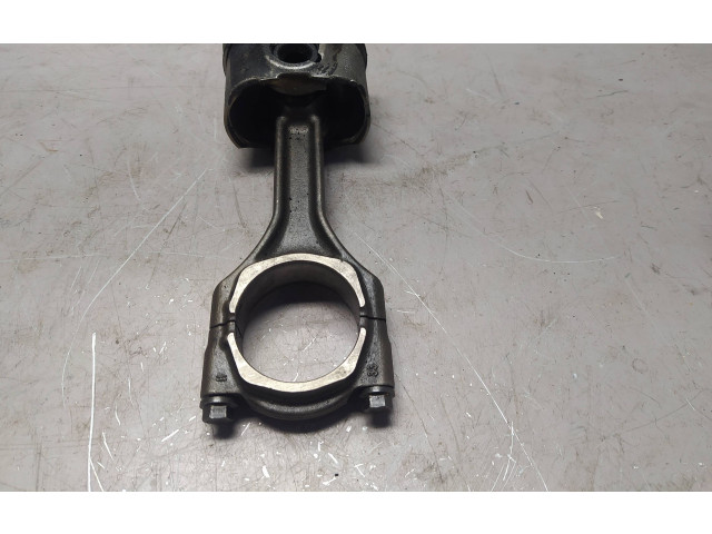 Vstřikovač 0687776302   Opel Astra J    B16DTL 