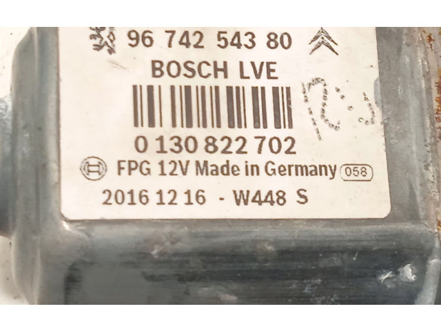 Vstřikovač 9673154380, 9674254380   Peugeot 2008 I    BHY 